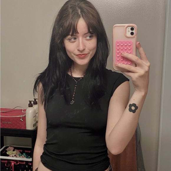 Meet your Posher, Madelaine - Picture 6 of 15